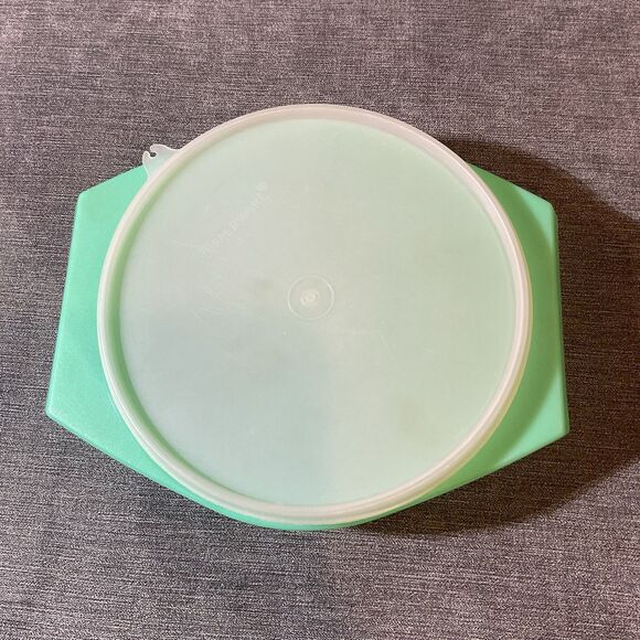 Tupperware Other - Vintage Tupperware Jadeite Green #786-4 Bowl With Lid Only No Grater / Shredder